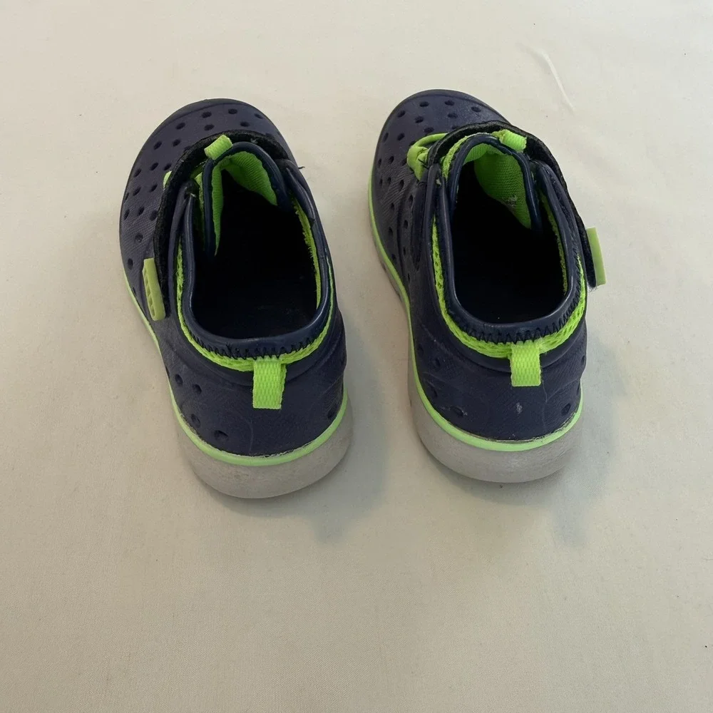 London Fog Mud Puppies Water Shoes Toddler Size 9 Slip On